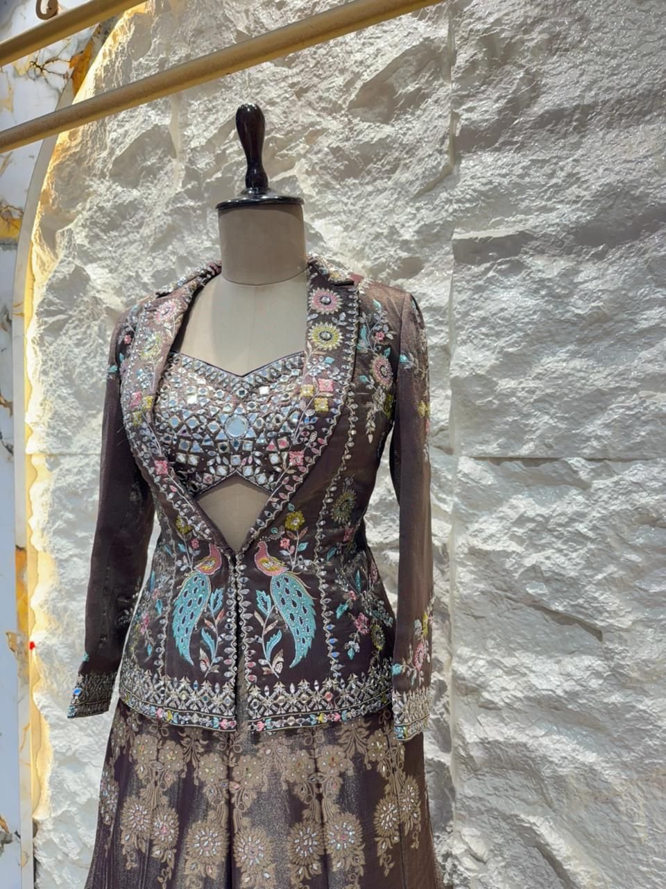 "VINTAGE MOCHA BROWN INDOWESTERN" image 2