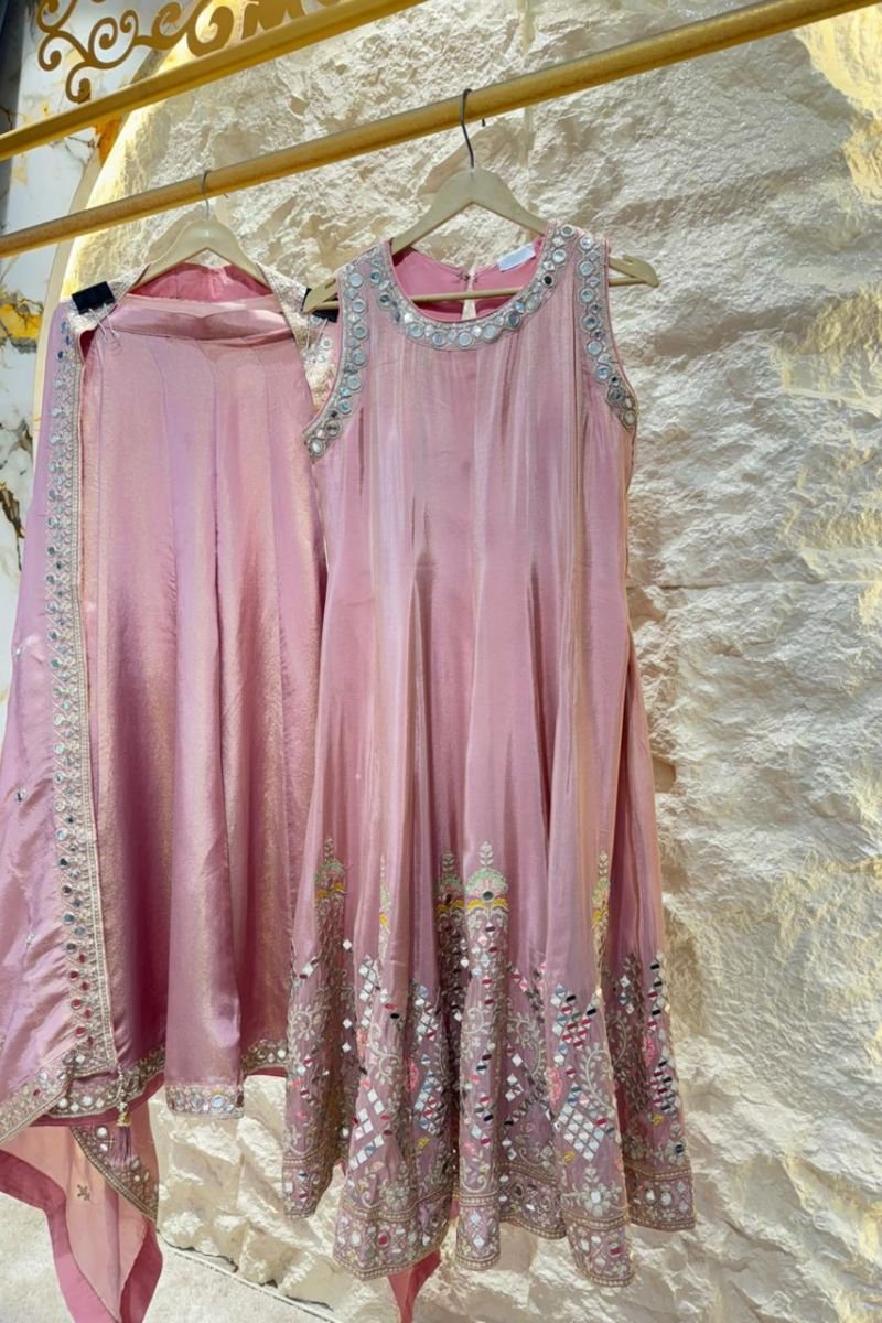 "BLUSH MIRROR GLOW SHARARA SET" image 4