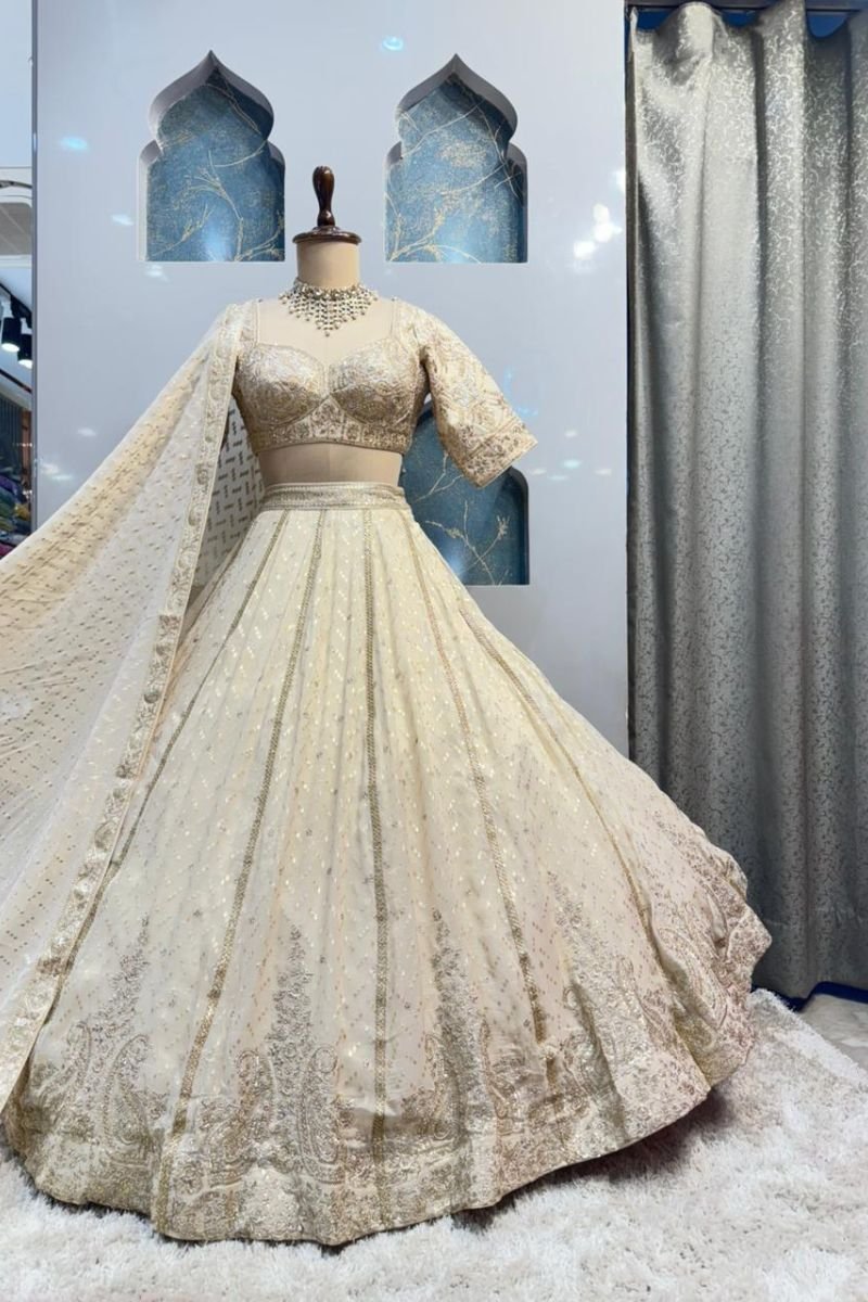 "IVORY REGAL RADIANCE LEHENGA" image 3
