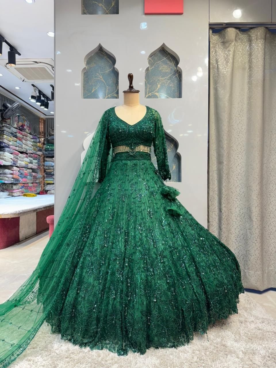 "EMERALD ROYALE HEAVY DESIGNER LEHENGA" image 0