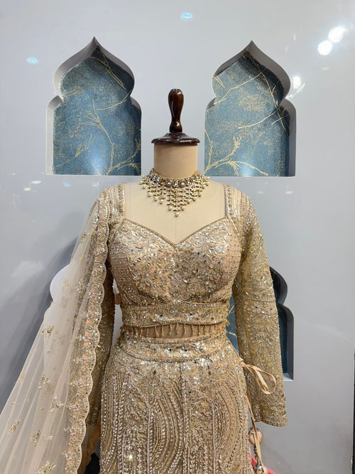 "REGAL GOLD HEAVY WORK MERMAID" image 1