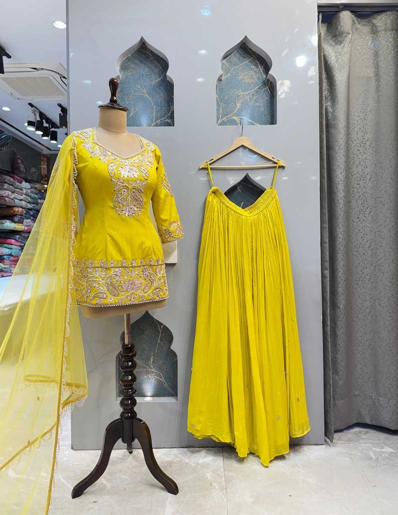 SHARARA SUITS image 1