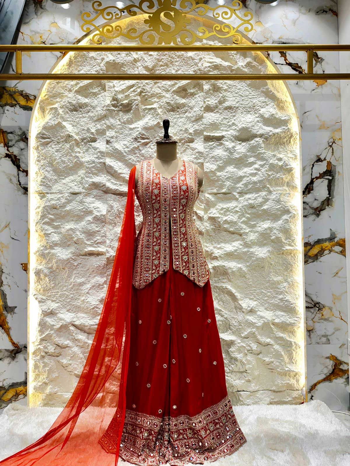 "CRIMSON FUSION ELEGANCE" image 5