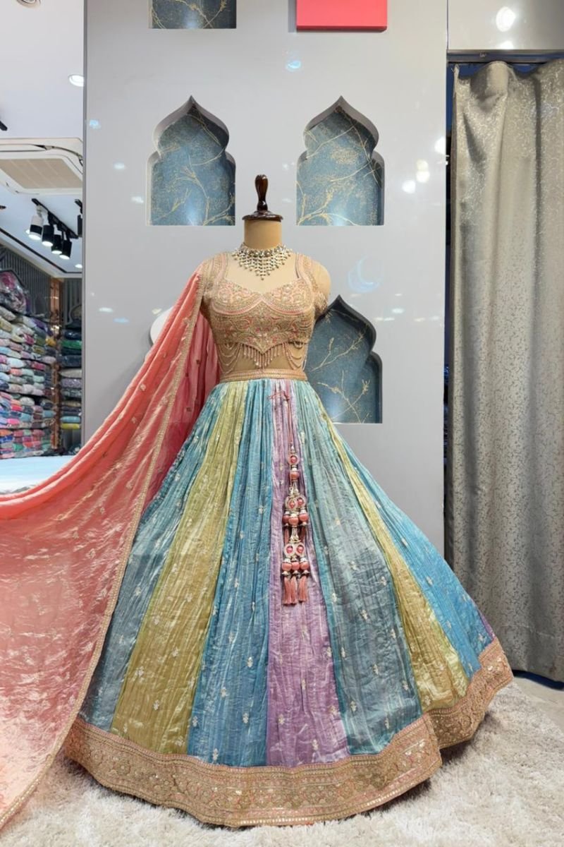 "NOOR-E-RANG COUTURE LEHENGA" image 0