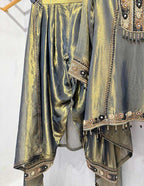SUITS image 4