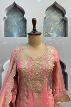 "BLUSH NOOR SHARARA" image 1