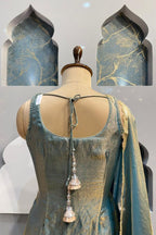 "GOLDEN TEAN ELEGANCE" image 6