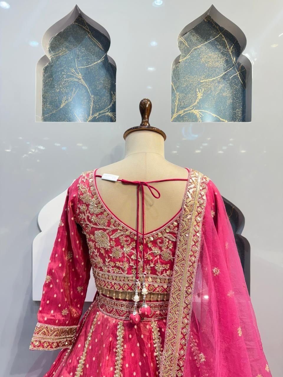 "ROYAL RANI PINK EMBROIDERED LEHENGA" image 5