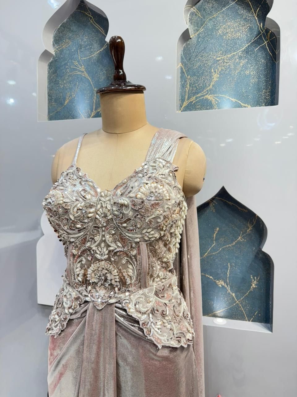 "CHAMPAGNE DRAPE INDOWESTERN" image 3