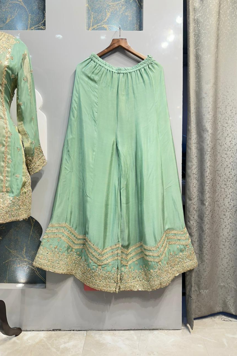 "MIDNIGHT LOTUS SHARARA" image 3