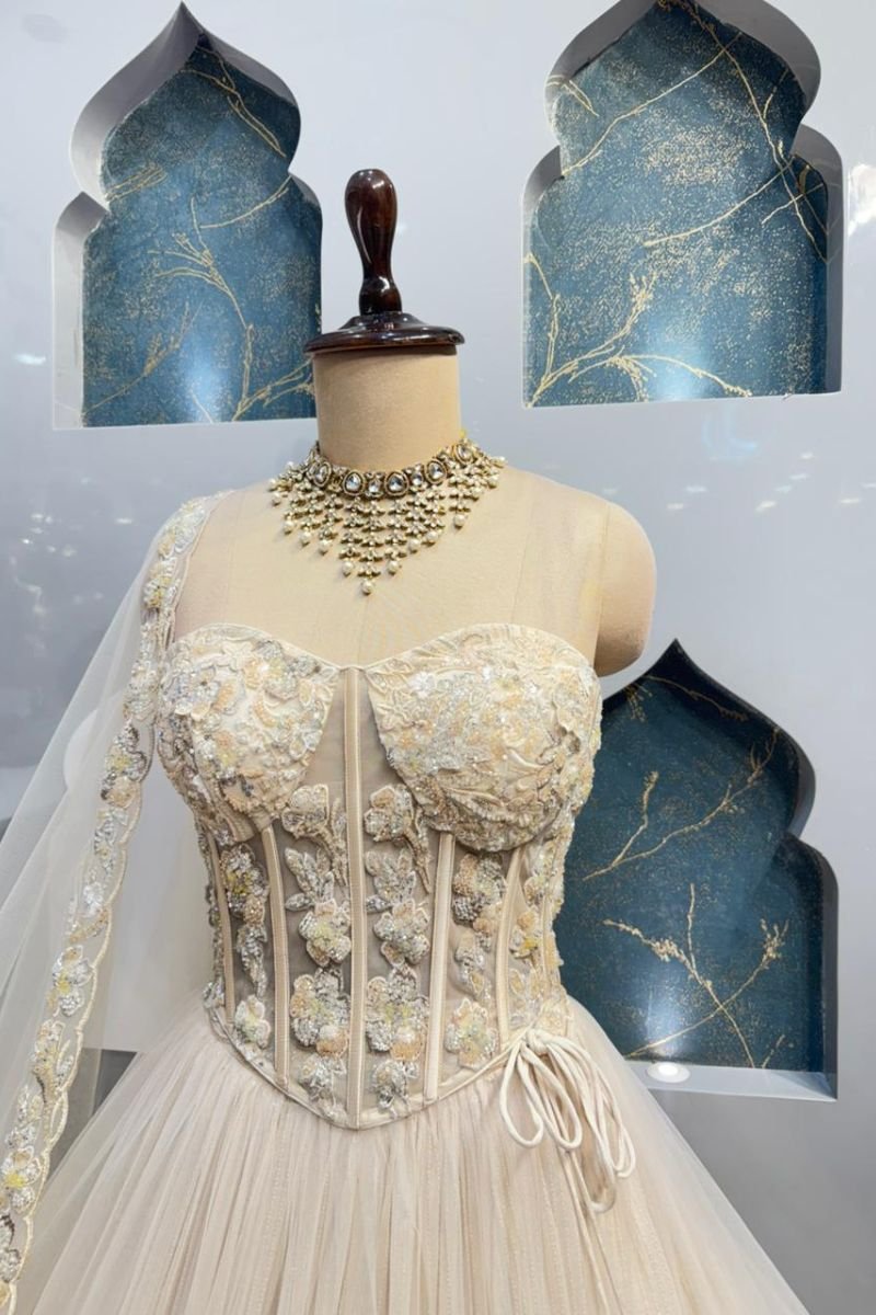 "IVORY ROYALE CORSET LEHENGA" image 2