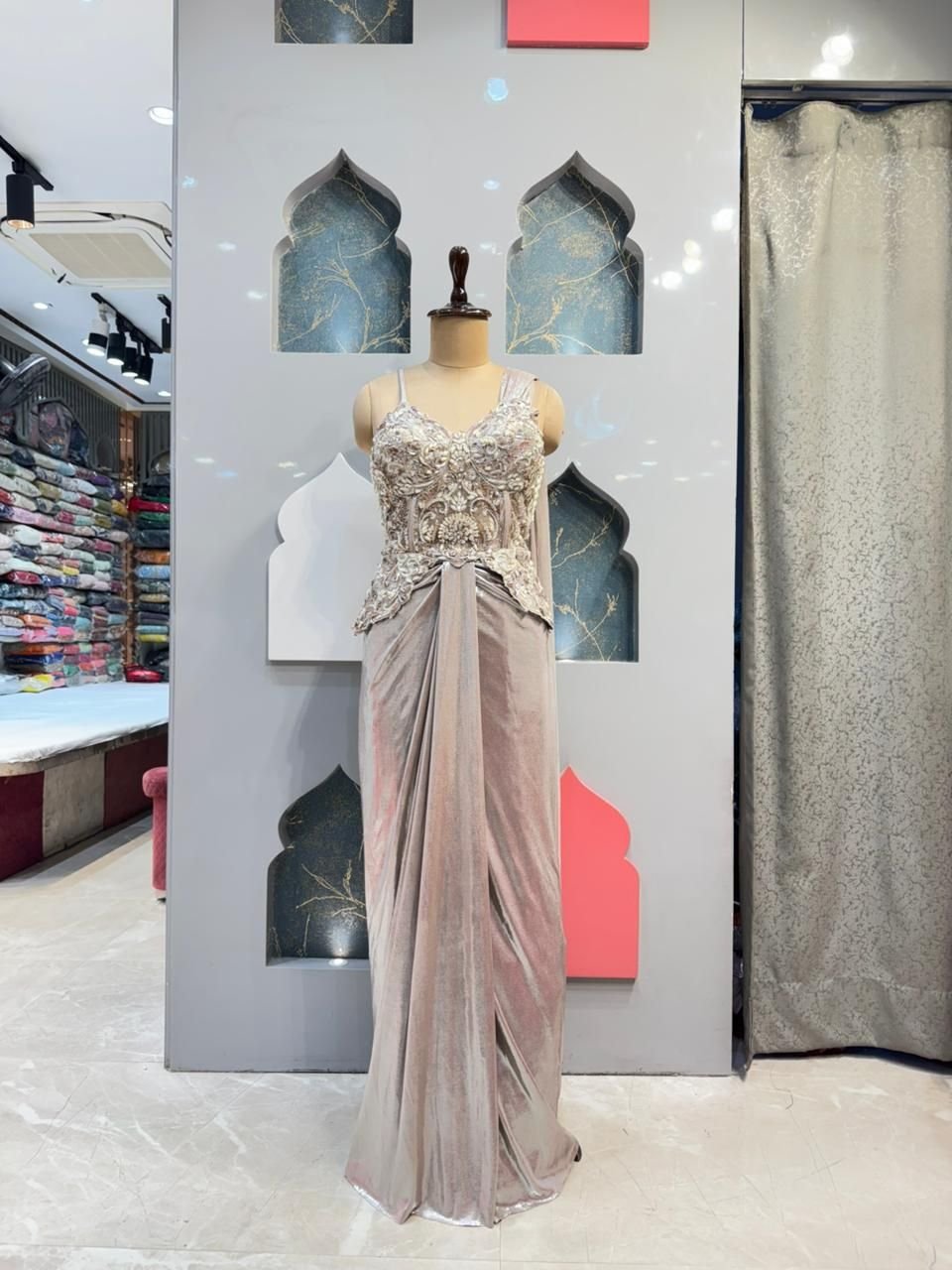 "CHAMPAGNE DRAPE INDOWESTERN" image 1