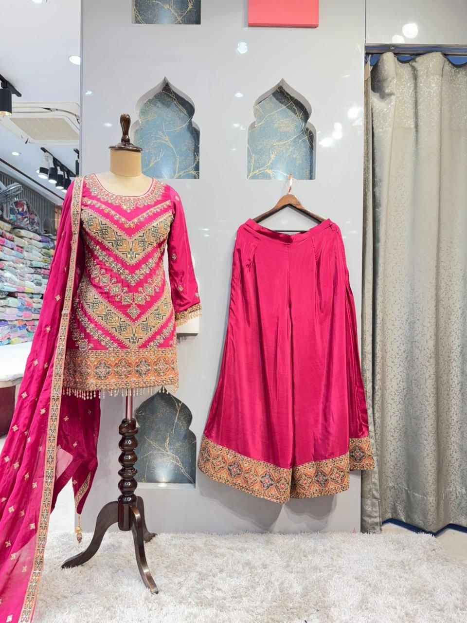 "RANI GULNAAR EMBROIDERED SHARARA" image 0