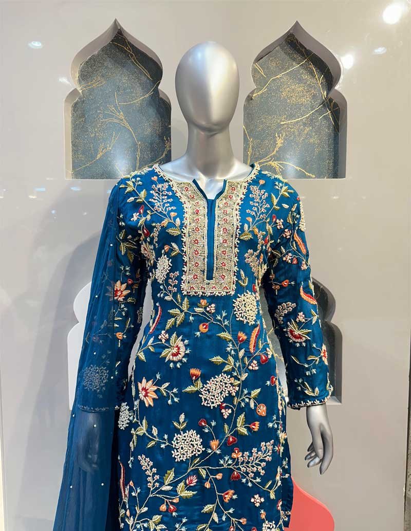 GARARA SUIT image 1