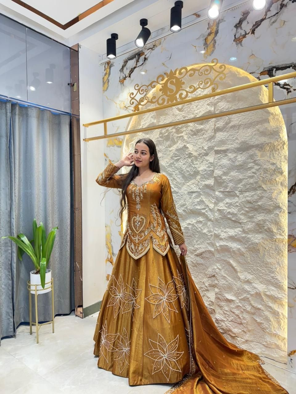 "GOLDEN GLOW EMBROIDERED LEHENGA" image 3