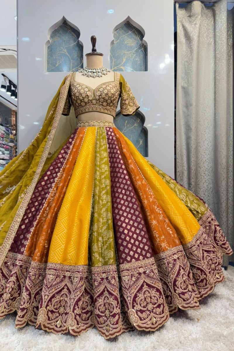 "RAJWADI RANG MAHAL LEHENGA" image 4