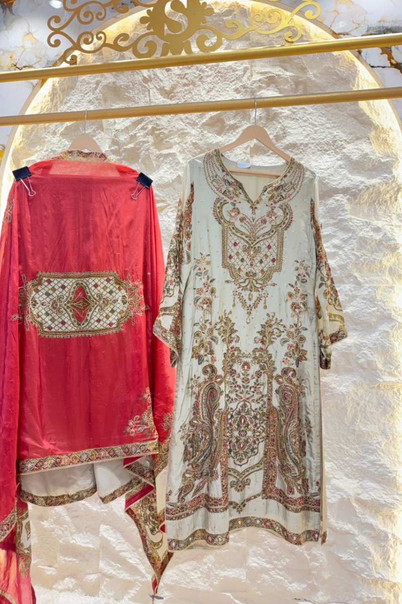 "ZARMIN IVORY EMBROIDERED SUIT" image 4