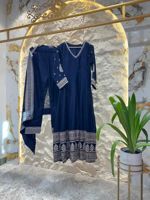 "MIDNIGHT GRACE ANARKALI" image 0