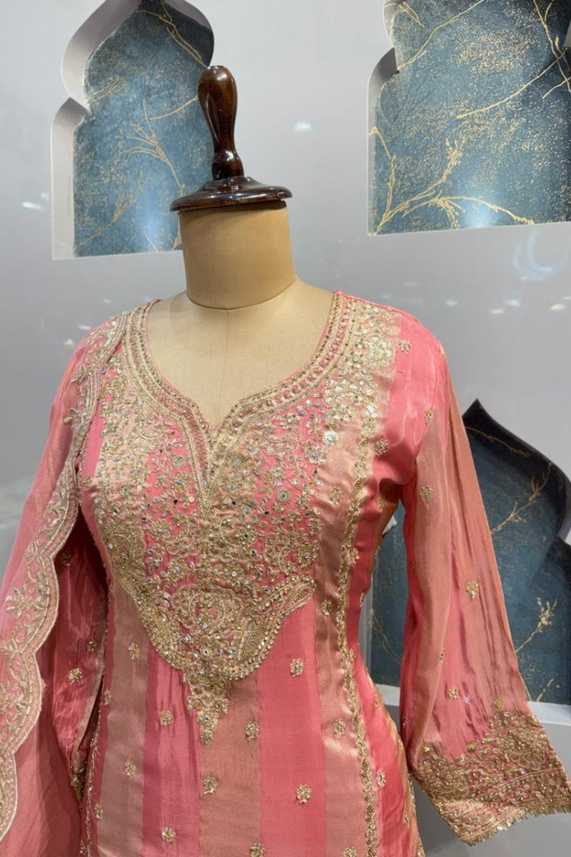 "BLUSH NOOR SHARARA" image 2