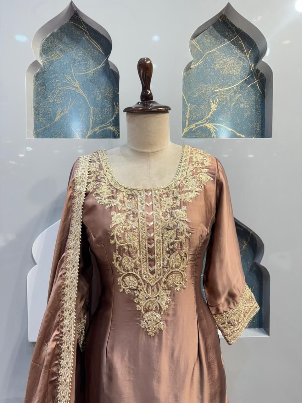 "DUSTY ROSE REGAL SHARARA" image 1