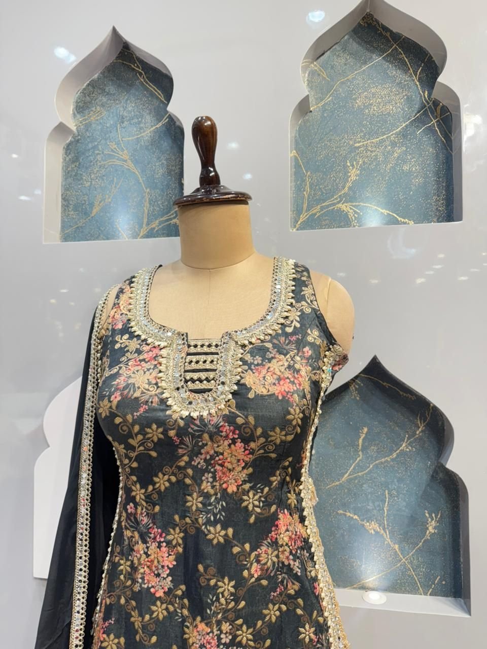 "MIDNIGHT BLOOM FLORAL SHARARA" image 2