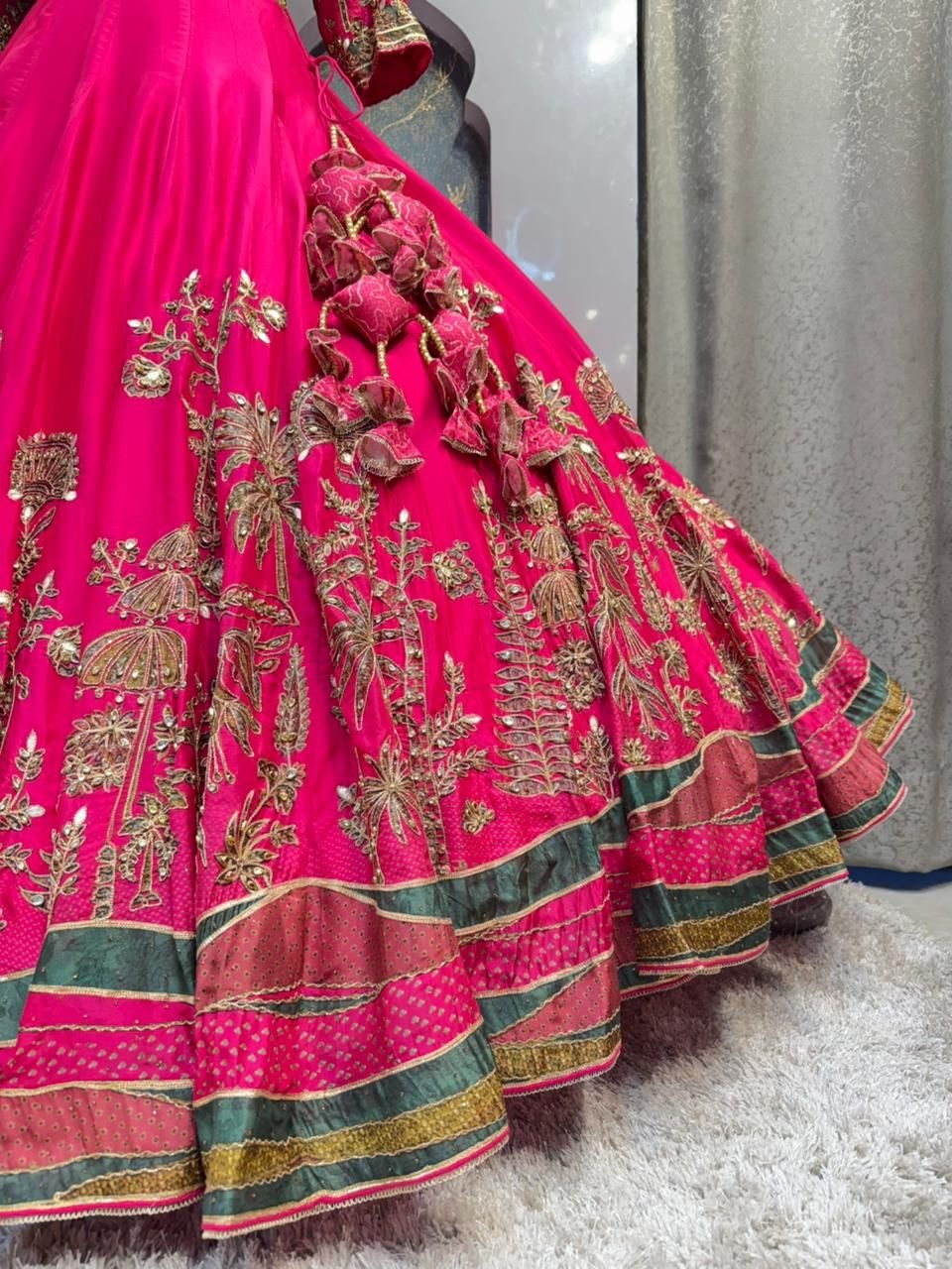 "RANI ROYALE EMBROIDERED LEHENGA" image 4