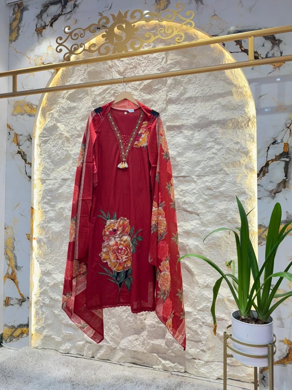 "CRIMSON BLOOM DESIGNER SUIT" image 0
