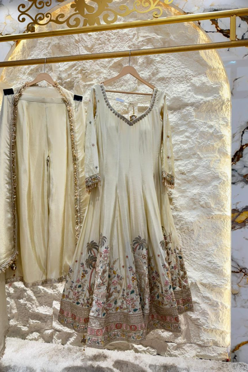 "AABROO ROYAL IVORY SUIT" image 5