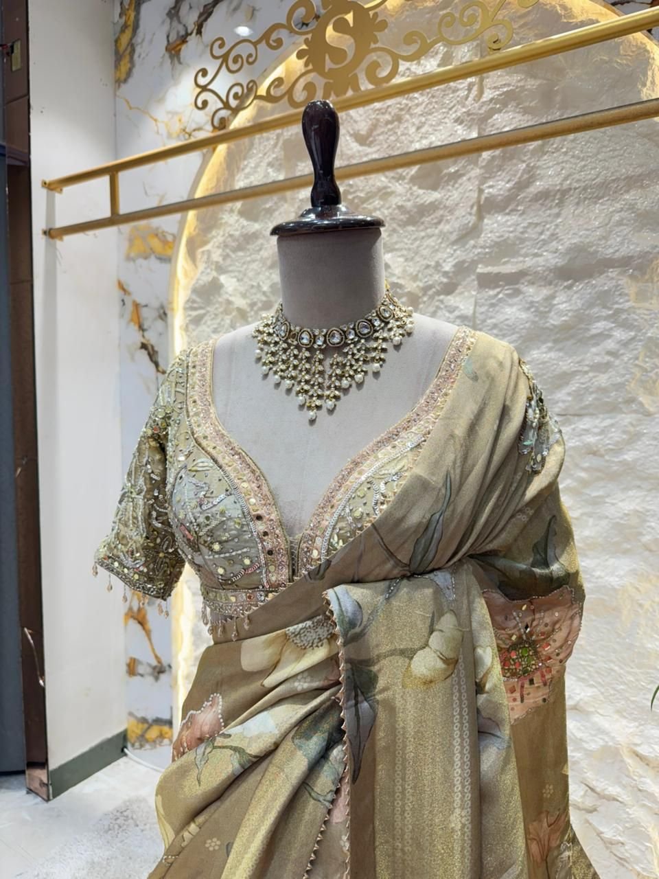"GOLDEN BLOOM TISSUE SAREE" image 2