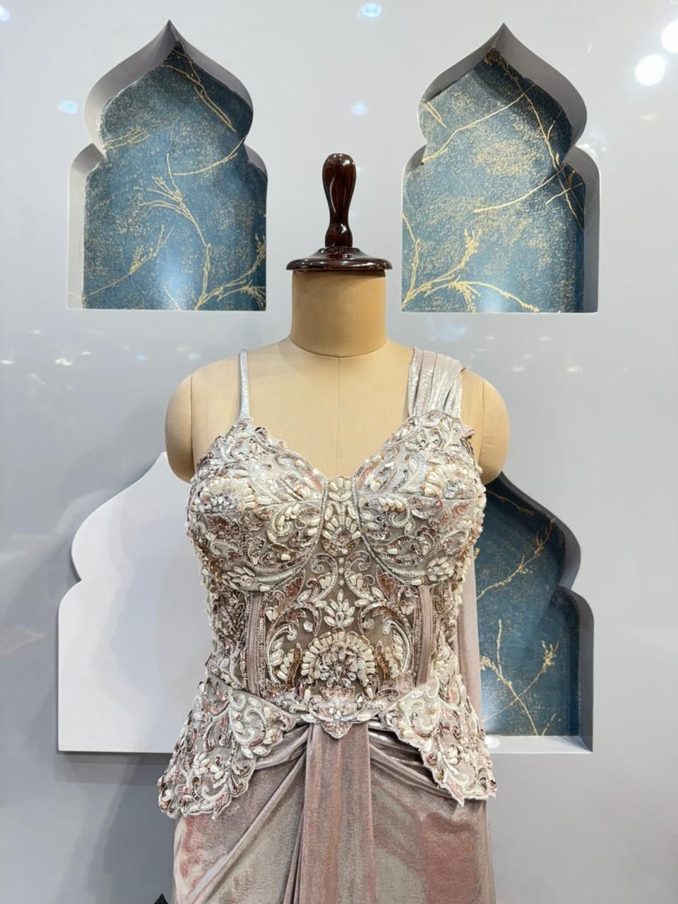 "CHAMPAGNE DRAPE INDOWESTERN" image 2