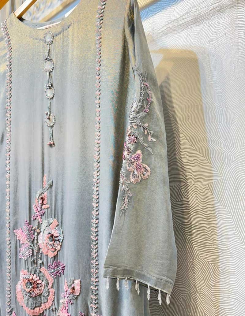 SUIT image 3