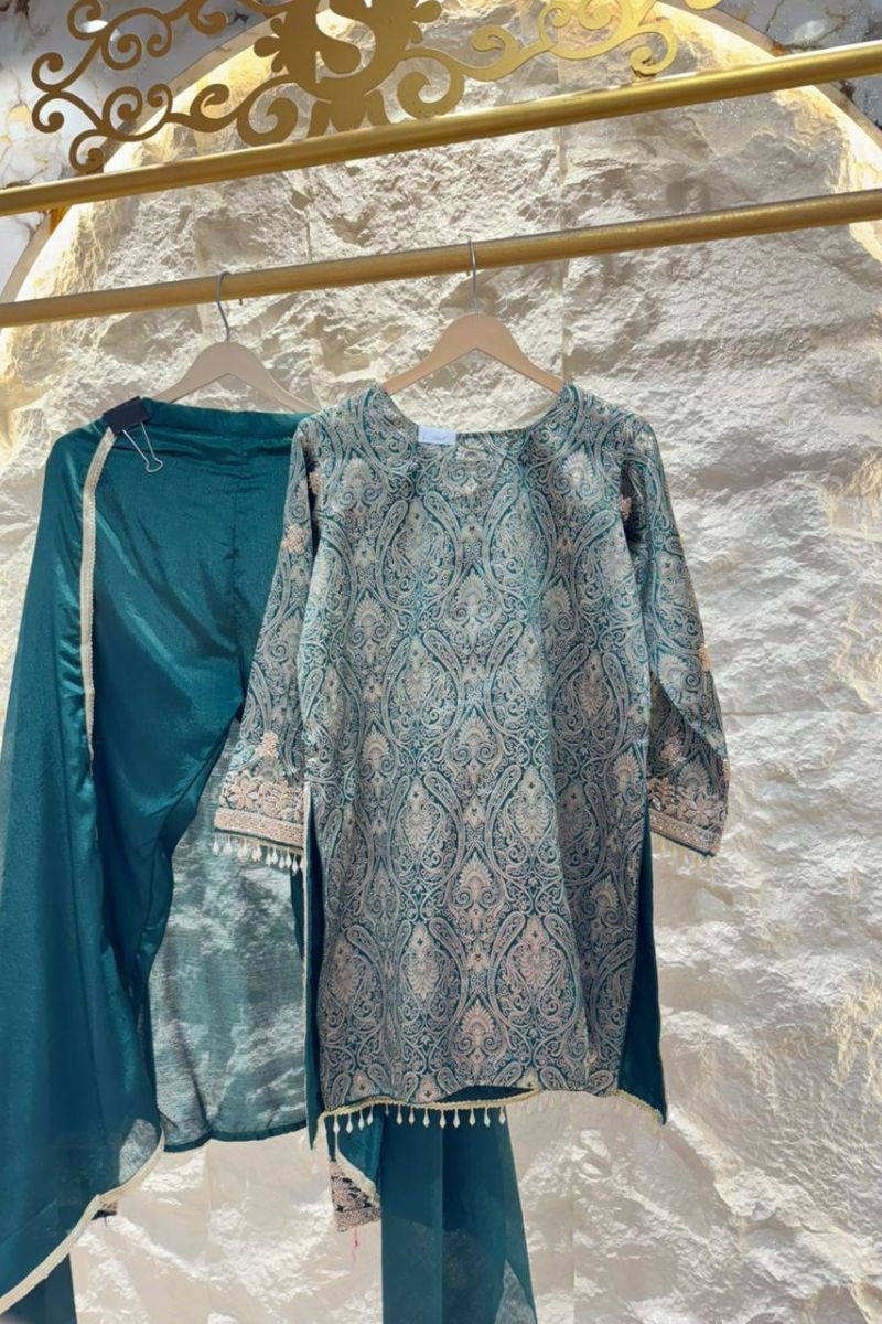 "EMERALD TEAL ROYAL SUIT" image 3