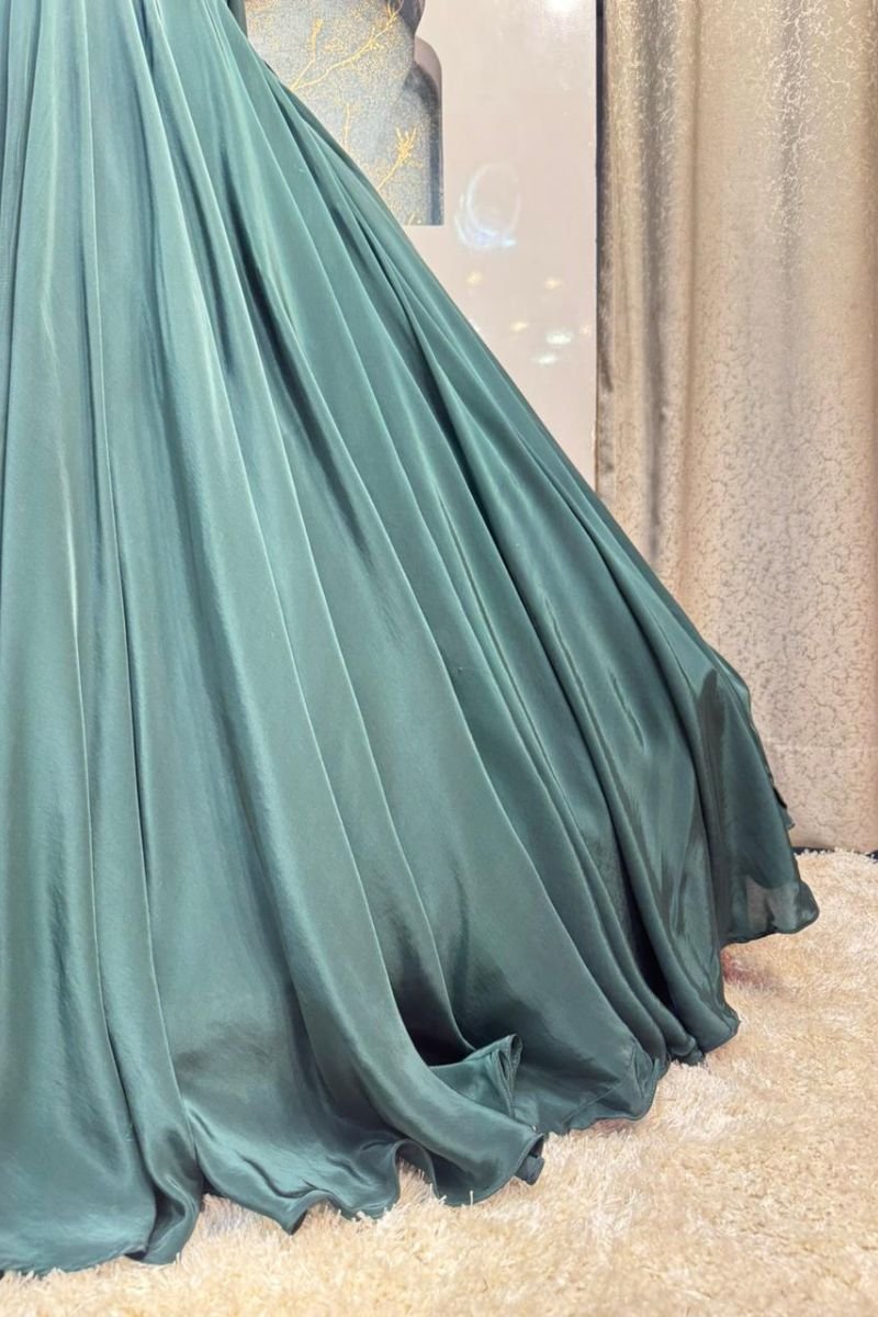 "ZAMRUD GLIMMER LEHENGA" image 4
