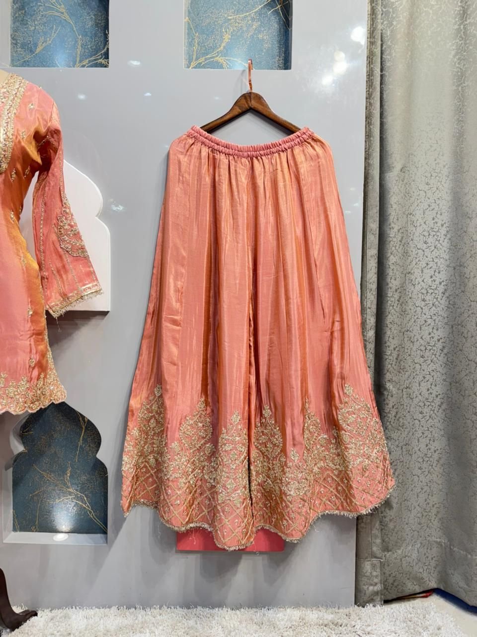 "ROSE PEARL ELEGANCE SHARARA" image 3