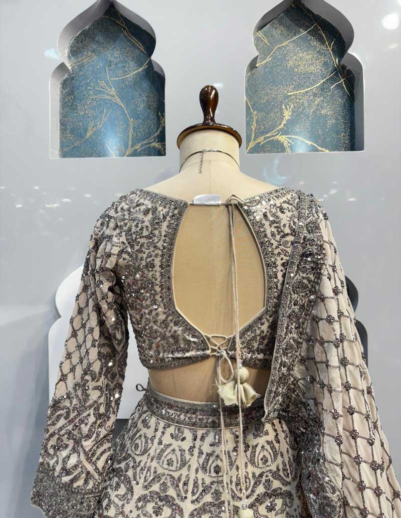 MOONLIT NALKI COUTURE image 5
