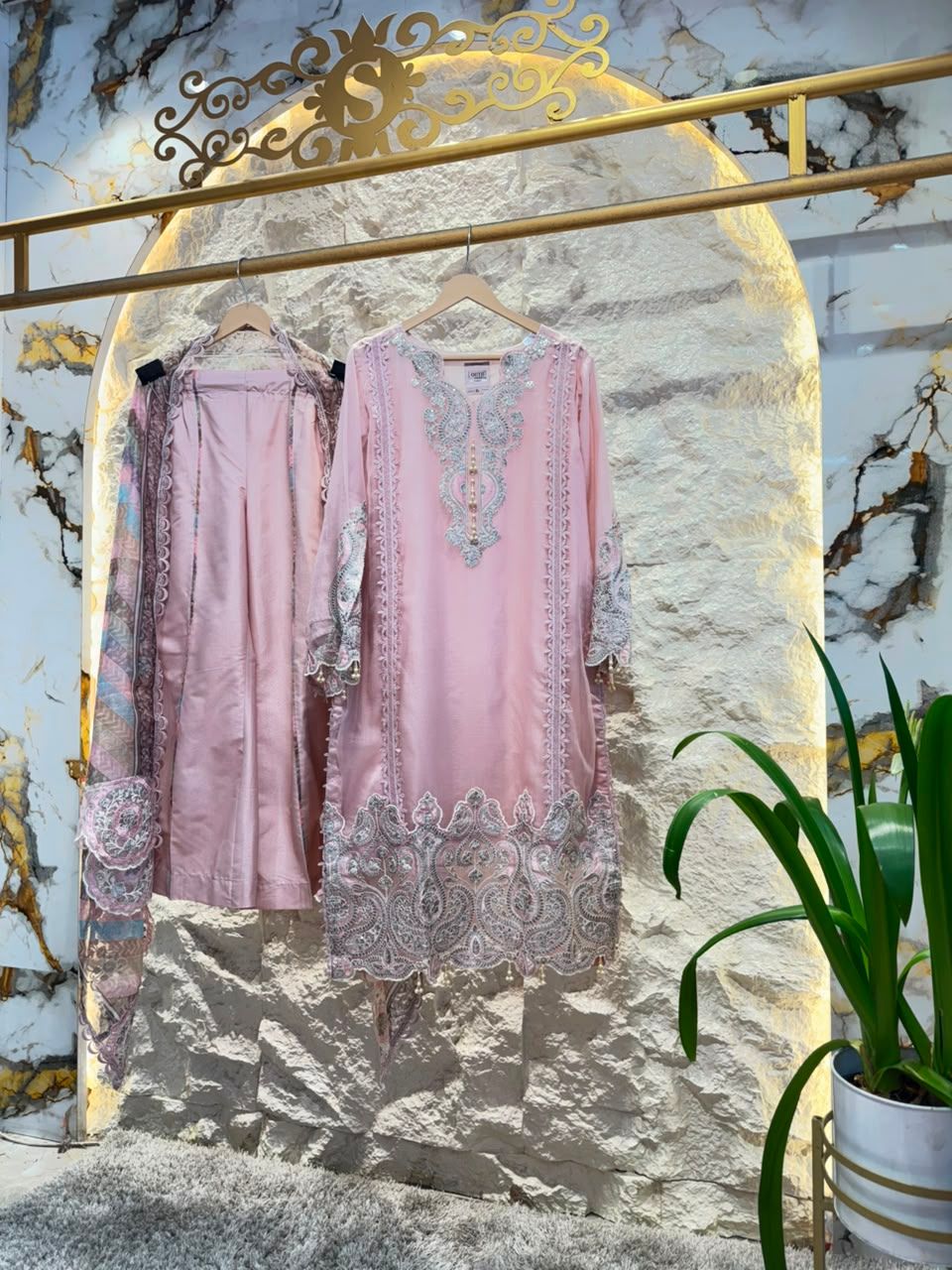 "BLUSH ROSE PAISLEY EMBROIDERED SUIT"