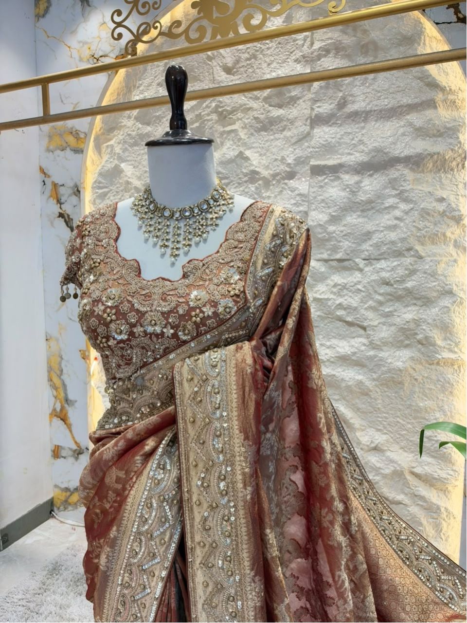 "SAREE"