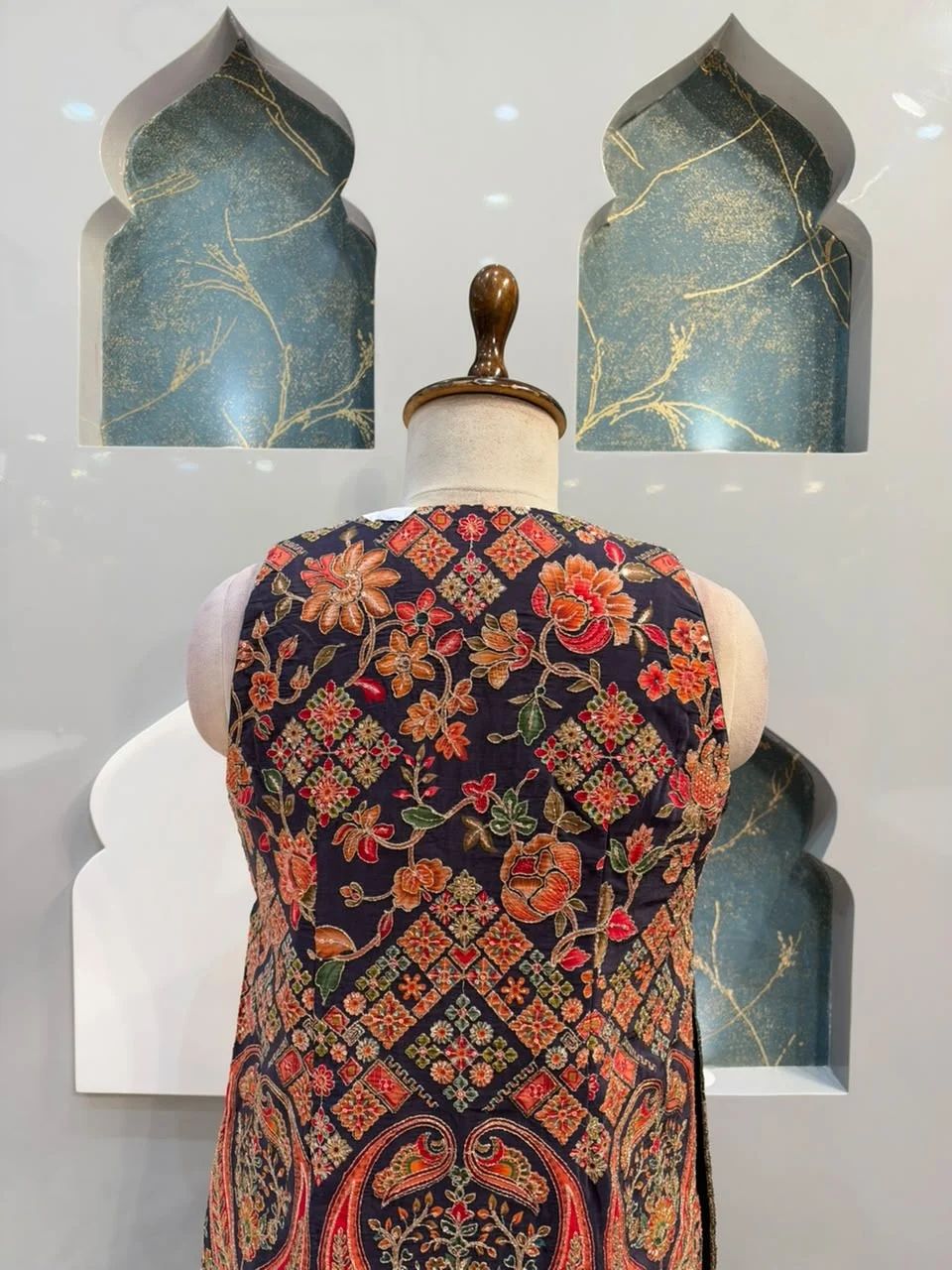 "REGAL KASHMIRI EMBROIDERED INDO WESTERN"