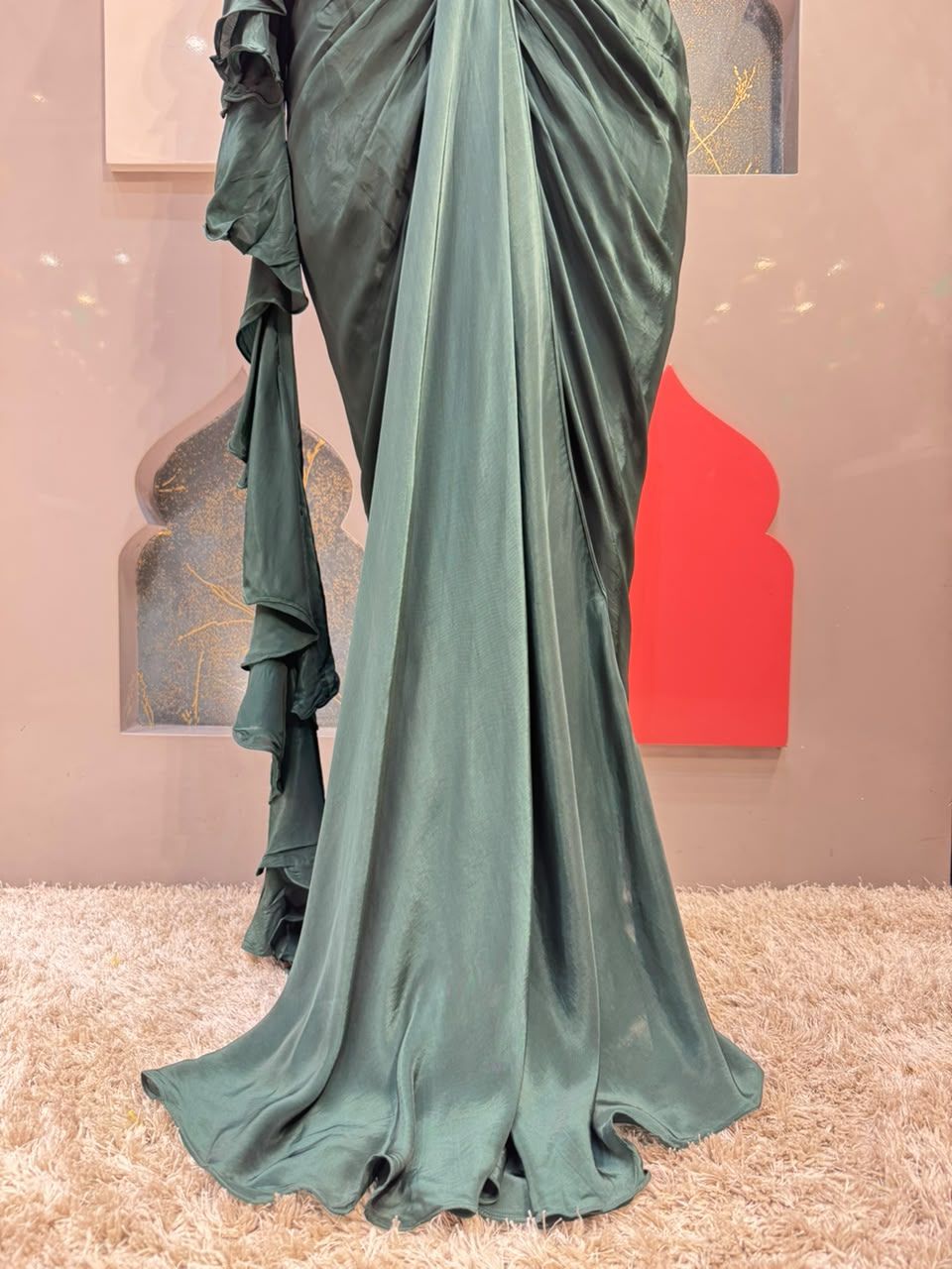 "EMERALD DRAPE ROYALE INDOWESTERN"