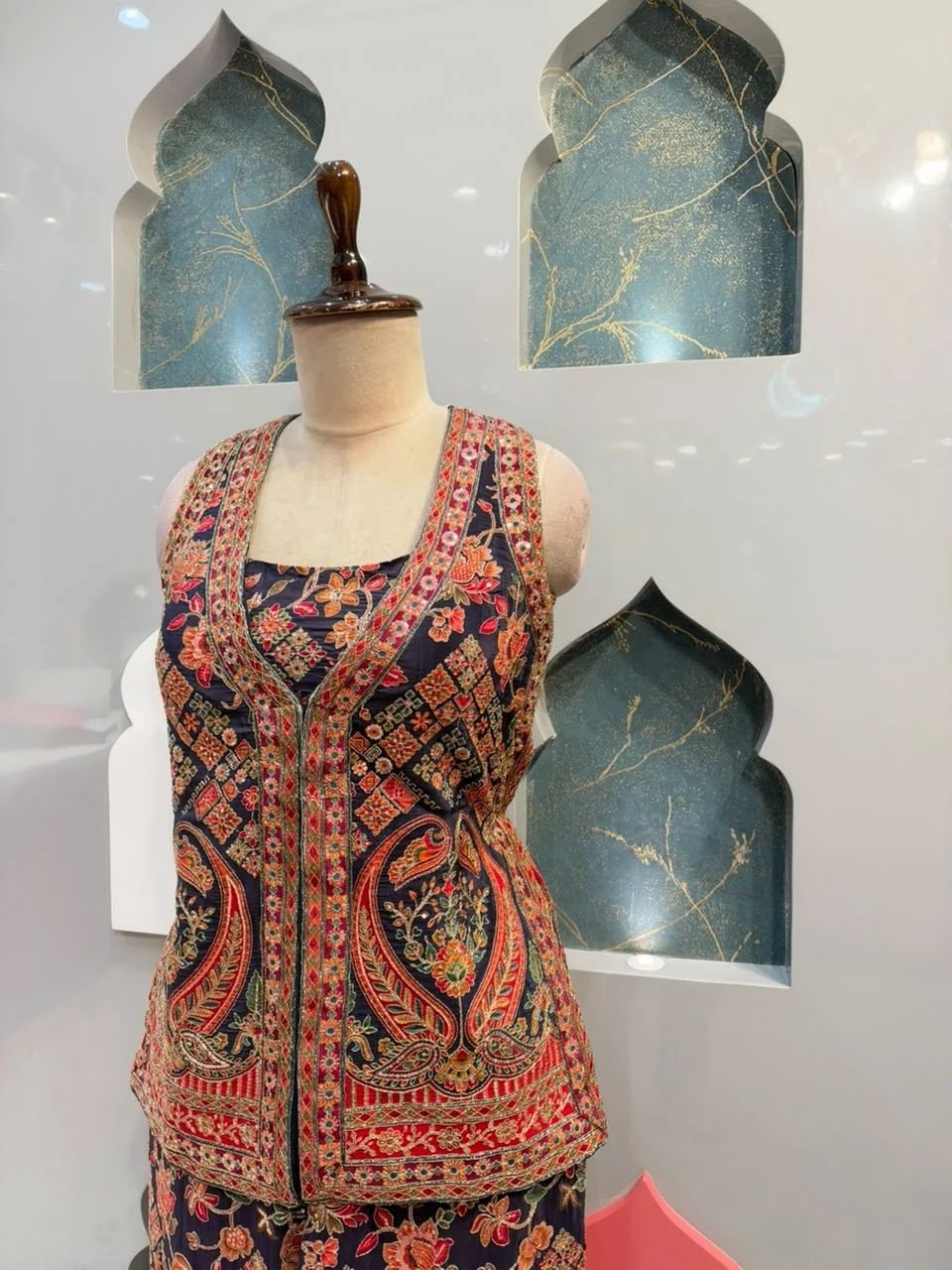 "REGAL KASHMIRI EMBROIDERED INDO WESTERN"
