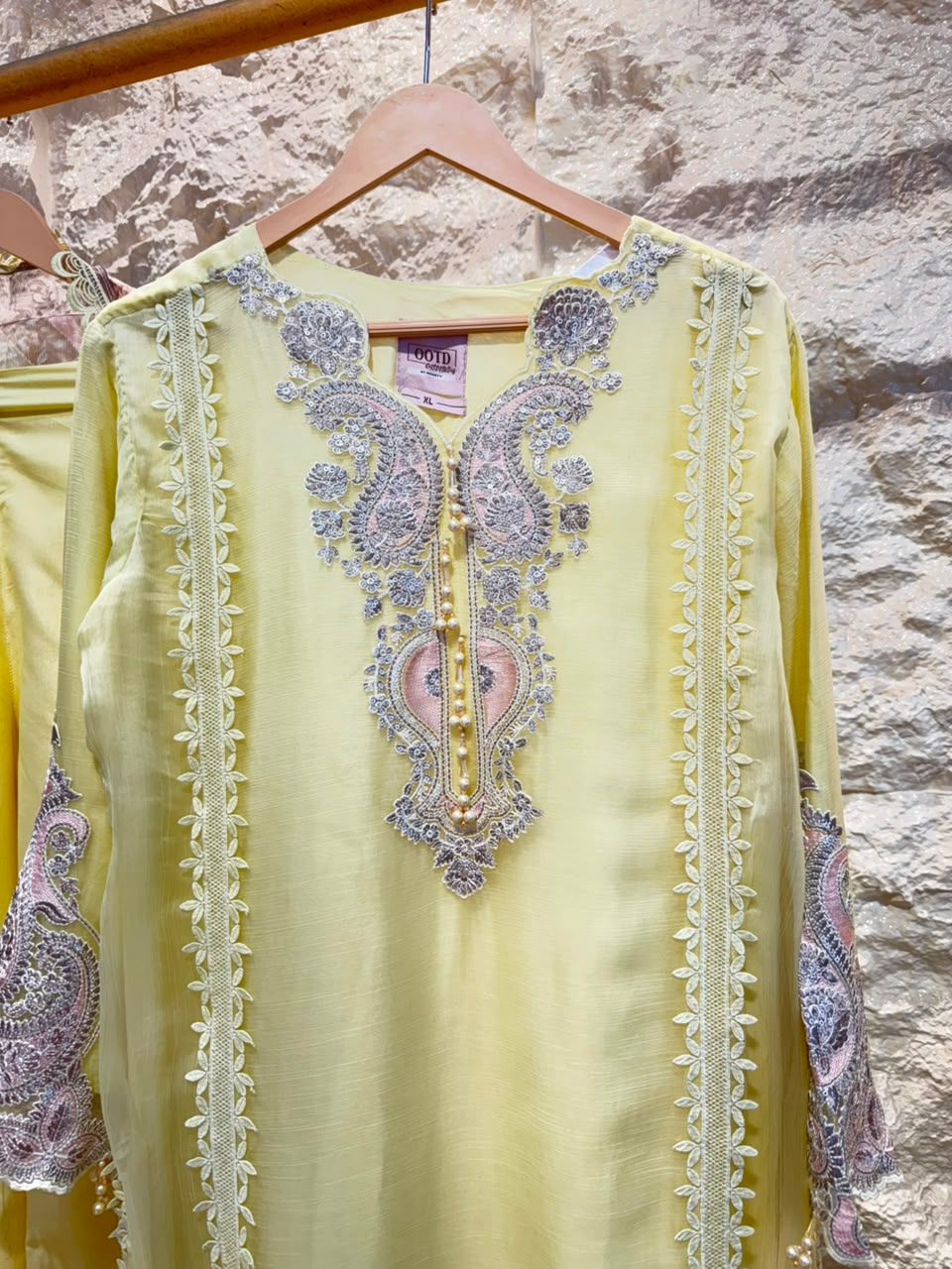 "LIME MIST PAISLEY EMBROIDERED SUIT"
