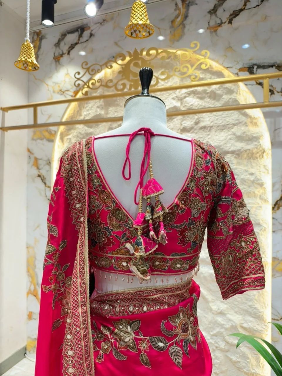 "SAREE"