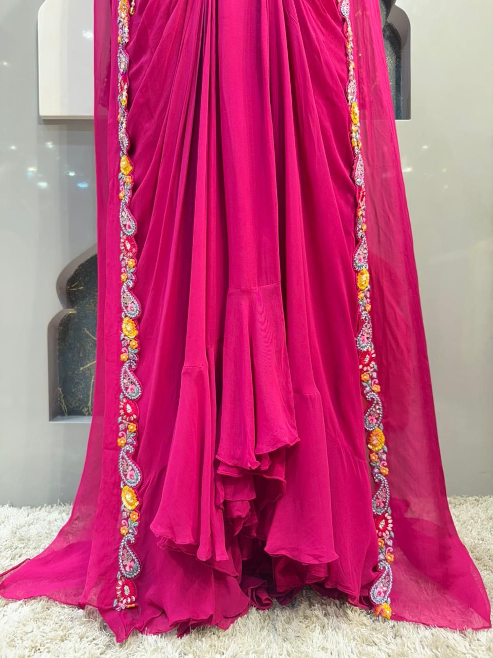 "BLOOMING ELEGANCE INDOWESTERN"