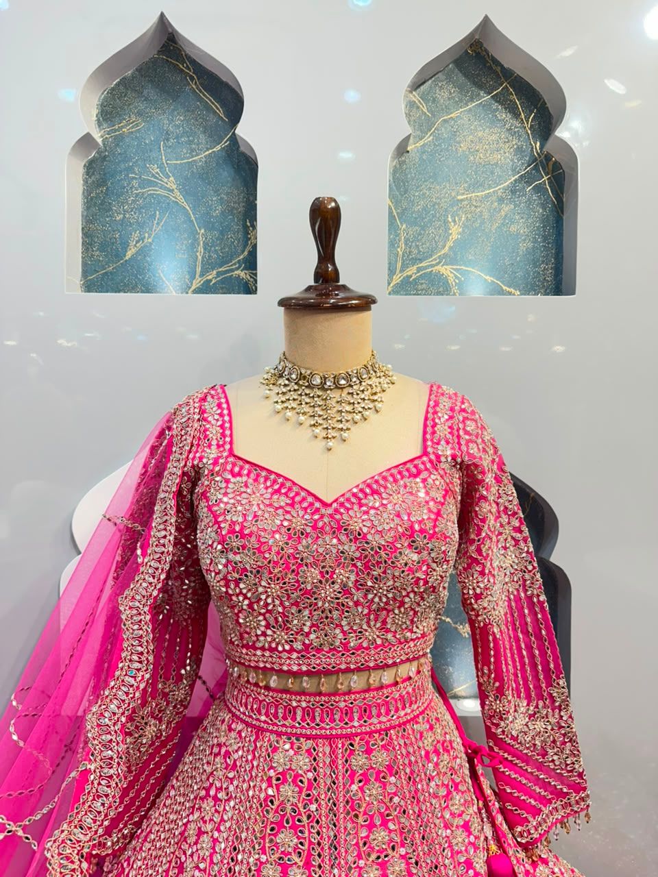 "RANI VARDHANI LEHENGA"