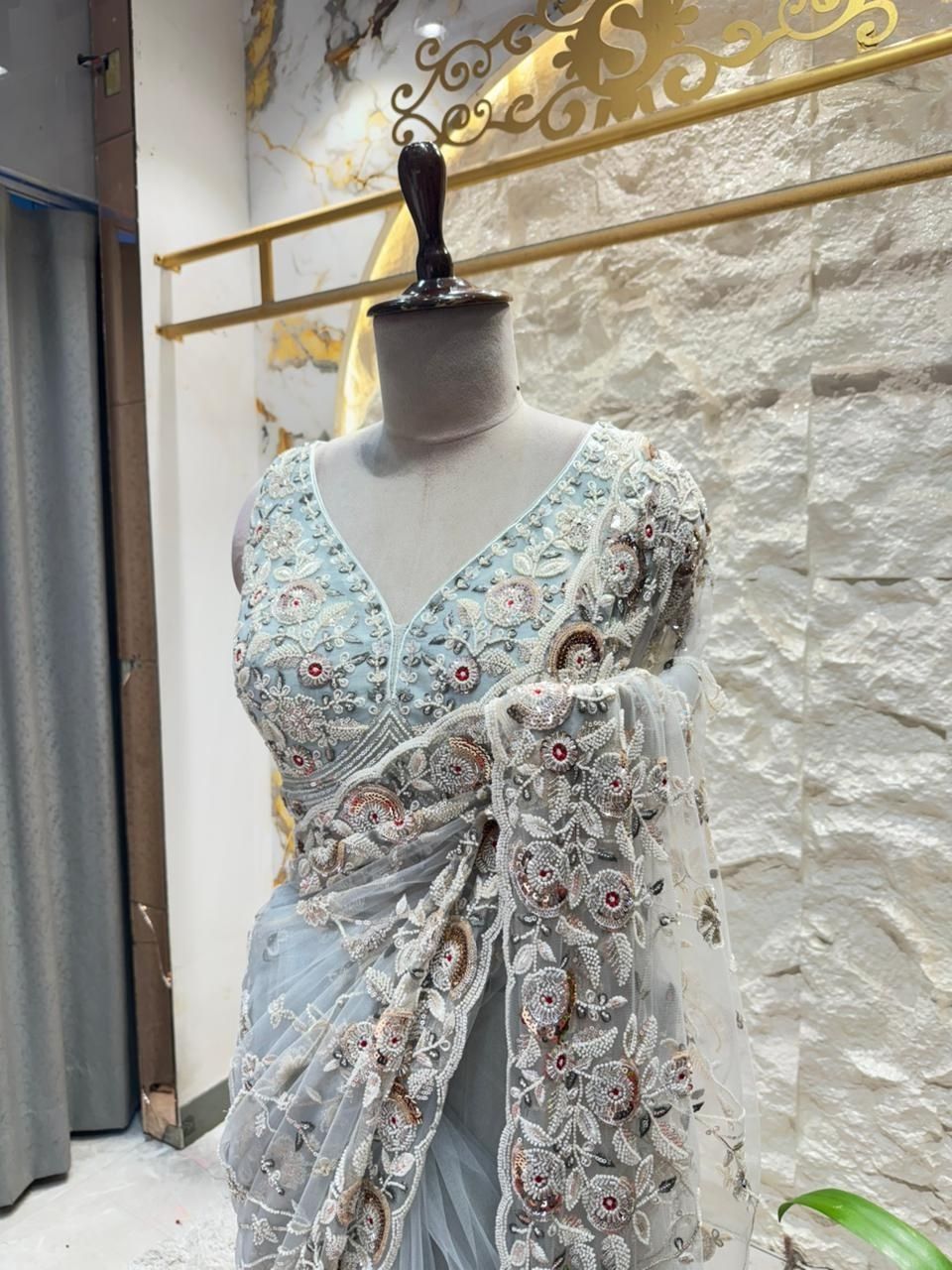 "SAREE"