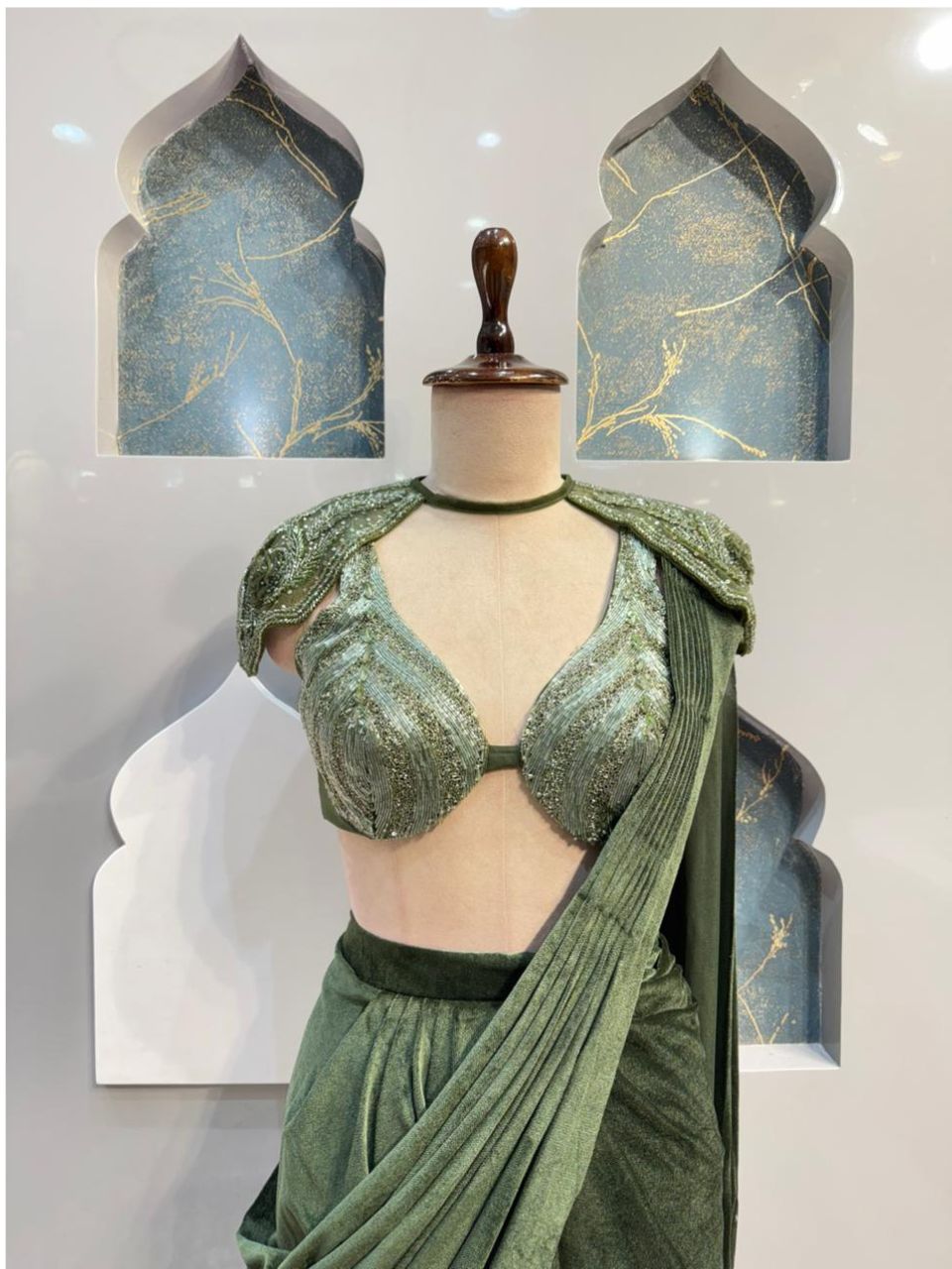 "saree"