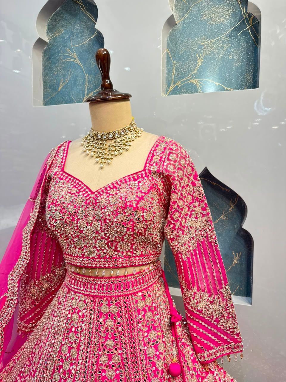 "RANI VARDHANI LEHENGA"