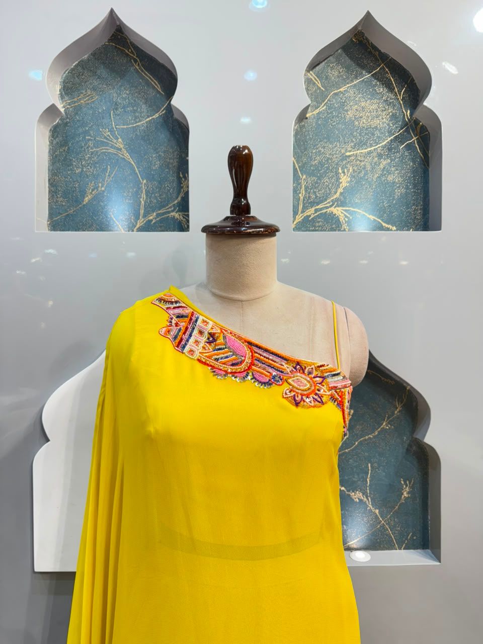 "SUNSHINE MIRAGE INDO-WESTERN"