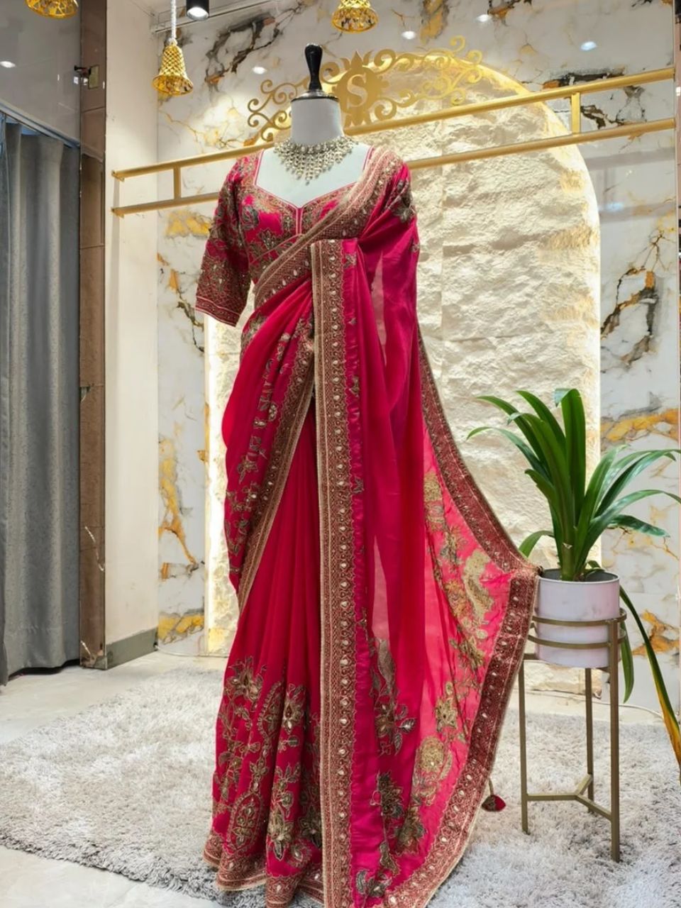 "SAREE"