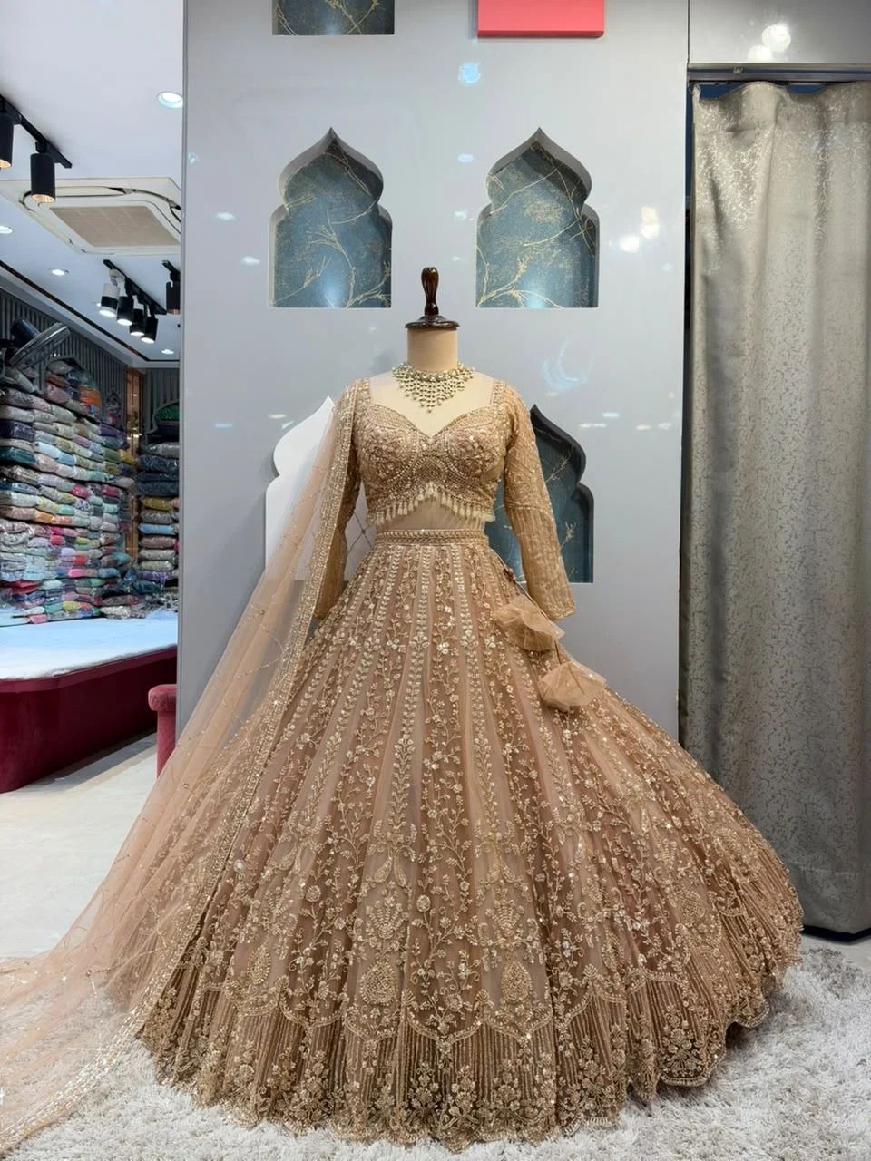"CHAMPAGNE GOLD REGL LEHENGA"